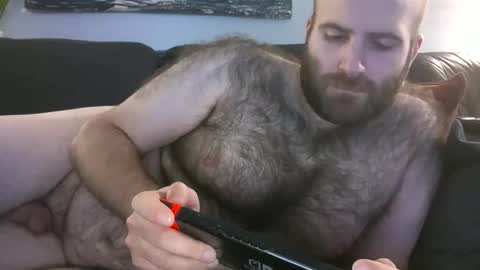 Hairiest Bear online show from 02-01-26, 05:17