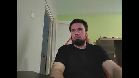 Snapshot of hairy_guy007 chatting on 03-28-26, 09:09 hairy_guy007 online show from 03-28-26, 09:09