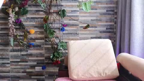 Snapshot of hairyandsexysalma chatting on 10-29-25, 07:48 SALMA online show from 10-29-25, 07:48