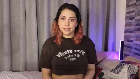 Snapshot of hairyandsexysalma chatting on 11-13-25, 06:23 SALMA online show from 11-13-25, 06:23