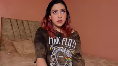 SALMA  online show from 01-10-26, 02:13