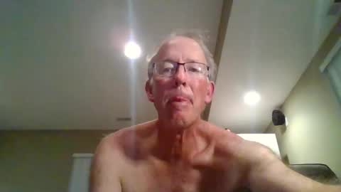 Snapshot of hairybater26 chatting on 11-02-25, 02:36 Harry online show from 11-02-25, 02:36