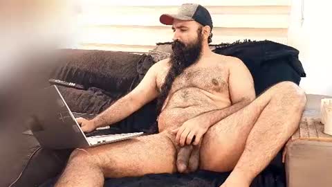 Hairy Beard Smoker online show from 08-07-26, 05:04