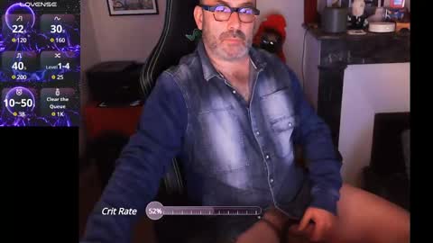 Snapshot of hairyfred73 chatting on 01-23-25, 07:32 hairyfred73 online show from 01-23-25, 07:32