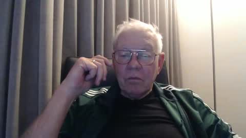 Snapshot of hairylover461681298 chatting on 12-09-24, 11:03 hairylover461681298 online show from 12-09-24, 11:03