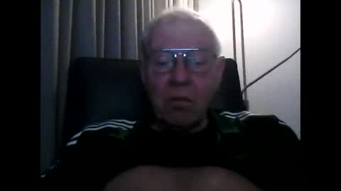 Snapshot of hairylover461681298 chatting on 03-16-26, 10:14 hairylover461681298 online show from 03-16-26, 10:14