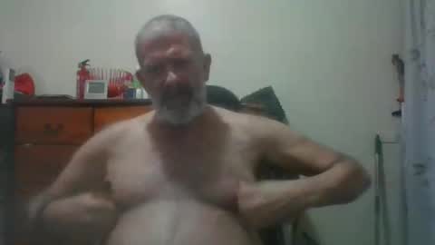Snapshot of hairypigsyd chatting on 09-21-25, 06:20 HairyPigSyd online show from 09-21-25, 06:20