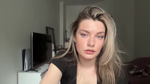 haley_rune online show from 02-03-25, 11:20