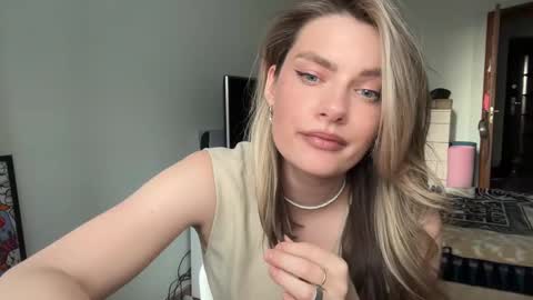 haley_rune online show from 02-04-25, 11:16