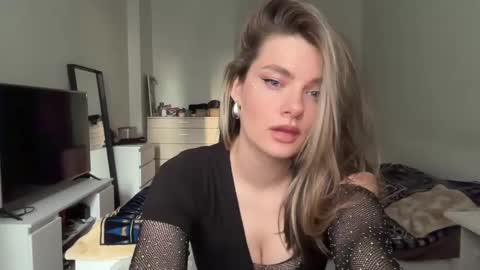 haley_rune online show from 02-05-25, 12:38