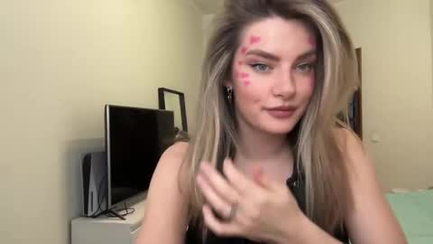 haley_rune online show from 02-14-25, 10:28