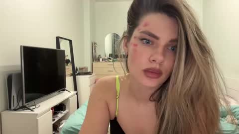 haley_rune online show from 02-14-25, 04:31