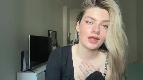 haley_rune online show from 02-16-25, 11:27