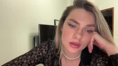 haley_rune online show from 02-20-25, 04:14