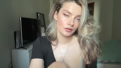 haley_rune online show from 02-21-25, 11:11