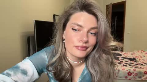 haley_rune online show from 02-27-25, 11:41