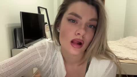 haley_rune online show from 03-06-25, 04:49