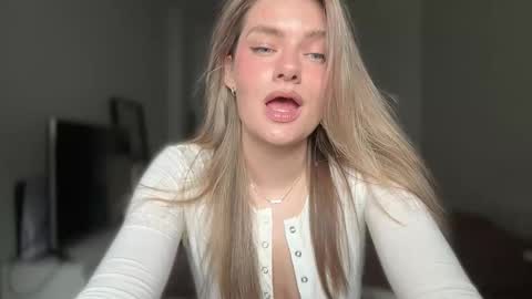 haley_rune online show from 09-22-25, 10:06