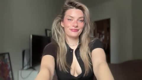 haley_rune online show from 10-05-25, 08:12