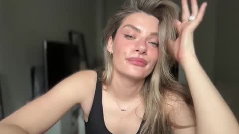 haley_rune online show from 10-10-25, 11:20