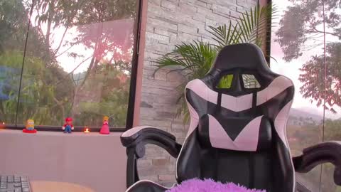 Anahis online show from 12-13-24, 10:02