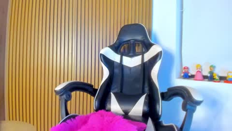 Anahis online show from 10-30-25, 03:08