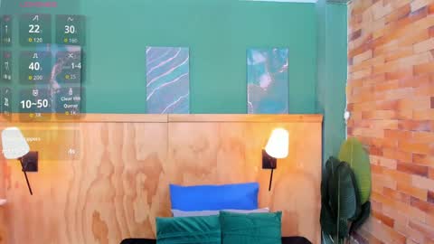 Halley Lorens online show from 05-04-26, 06:59