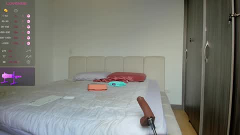 Snapshot of halliee chatting on 10-28-25, 09:17 insta Laupalacio777Next stream 01th December online show from 10-28-25, 09:17