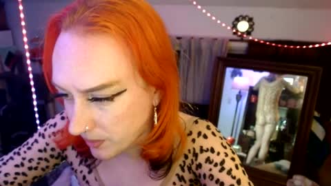 halovalentine online show from 06-18-26, 02:12