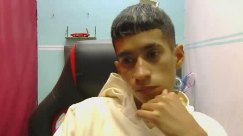 Snapshot of hamcummboy20 chatting on 05-19-26, 06:47 hamcummboy20 online show from 05-19-26, 06:47