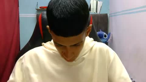 Snapshot of hamcummboy20 chatting on 06-21-26, 12:02 hamcummboy20 online show from 06-21-26, 12:02