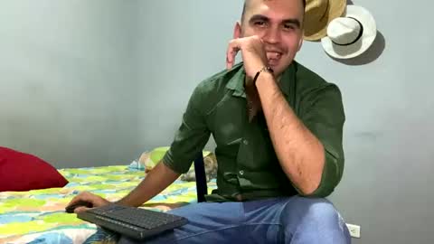 hamiltong12 online show from 11-28-25, 05:54