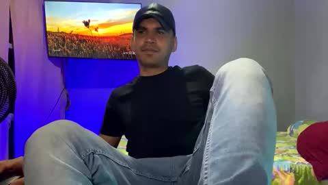 hamiltong12 online show from 12-02-25, 05:35