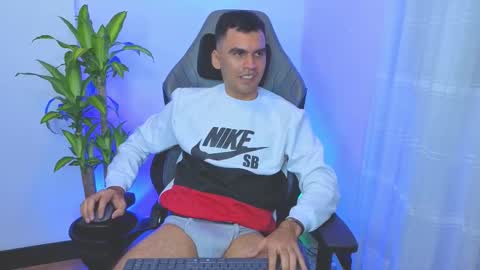 hamiltong12 online show from 03-05-26, 12:39