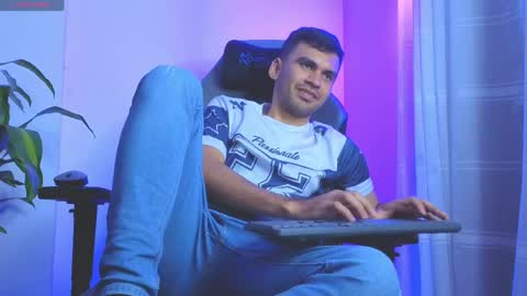 hamiltong12 online show from 05-07-26, 10:37