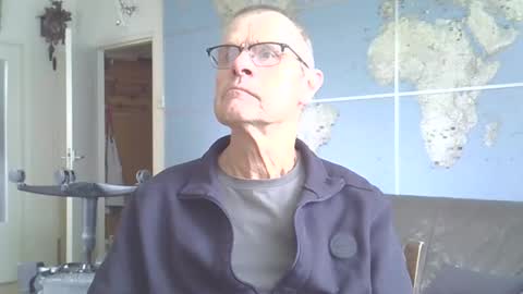 Prefer men 80 online show from 10-05-25, 12:47