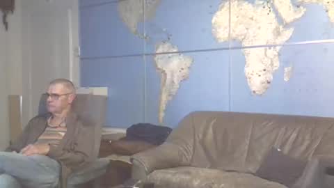 Prefer men 80 online show from 10-12-25, 07:13