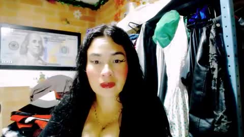 Snapshot of han_deus chatting on 10-20-25, 03:40 HANMy Dears make sure to follow me here create a FREE account if you dont have one and chat thank you. online show from 10-20-25, 03:40