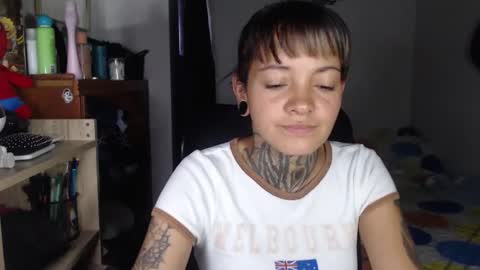 Hanya online show from 06-10-26, 10:41