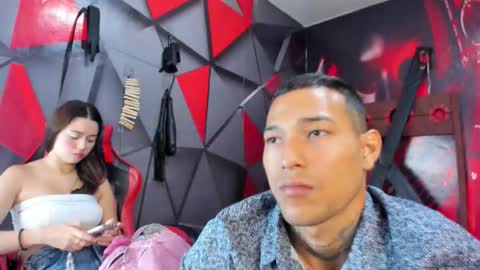 Hana and Zeta online show from 10-17-25, 12:08