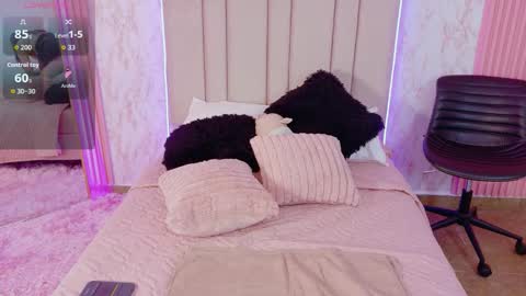 Hanna Rosse online show from 10-17-25, 01:14