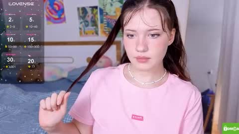 Snapshot of hanahwoods chatting on 10-23-25, 01:05 hanahwoods online show from 10-23-25, 01:05