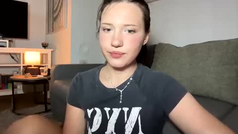 Snapshot of hanahwoods chatting on 07-01-26, 04:40 hanahwoods online show from 07-01-26, 04:40