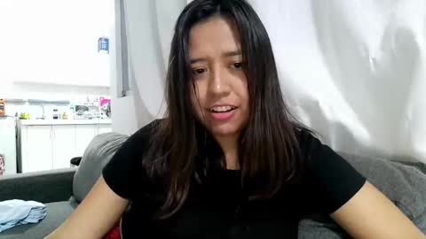 Snapshot of hanaminyaaa chatting on 11-15-25, 07:05 saki online show from 11-15-25, 07:05