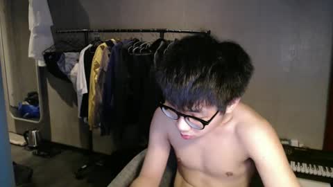handsome_mannn online show from 03-03-26, 06:47