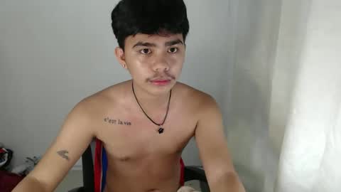 Snapshot of handsome_vanana chatting on 10-08-25, 08:28 handsome_vanana online show from 10-08-25, 08:28
