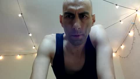 HandsomeAlfie online show from 10-04-25, 02:31