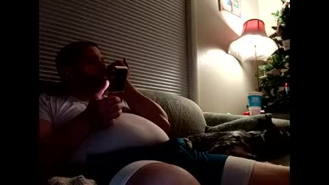 handsomedaddy198923 online show from 09-12-25, 07:52