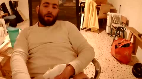 Snapshot of handyboy991 chatting on 03-11-26, 04:13 handyboy991 online show from 03-11-26, 04:13