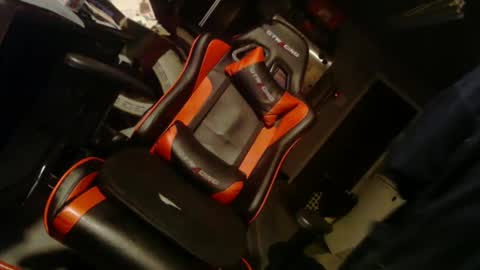 Snapshot of handyman5303 chatting on 01-05-25, 05:51 Handystudman online show from 01-05-25, 05:51